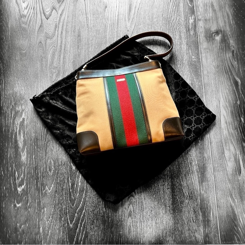 Gucci Web Sherry Line Shoulder Bag In Excellent Condition - Picture 12 of 12